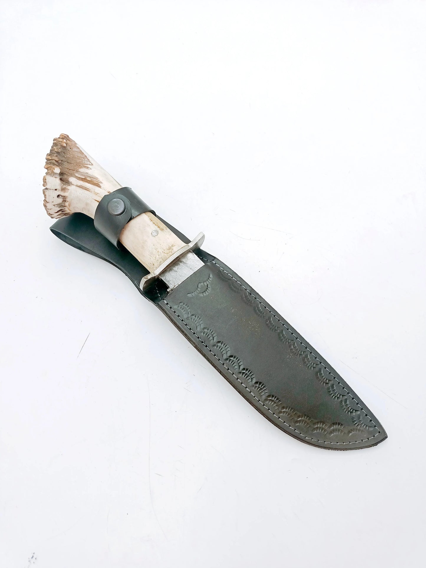 Handgemachtes Survival Jagdmesser mit Hirschgeweih Griff und Lederscheide