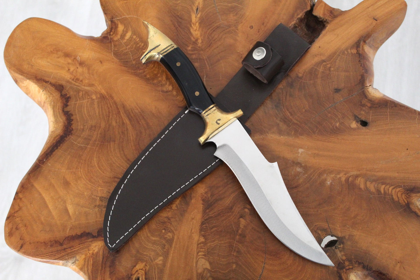 Handgemachtes Wolfskopf-Jagdmesser Personalisiert