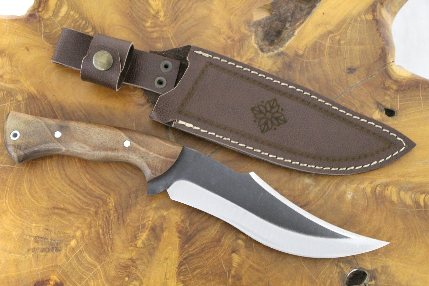 12,6 "professionelles Jagdmesser mit Walnussholz Griff Personalisiert