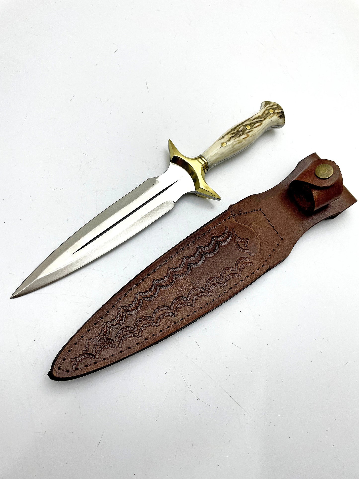 Handgemachtes Hirschgeweih Dolchmesser Personalisiert mit Lederscheide