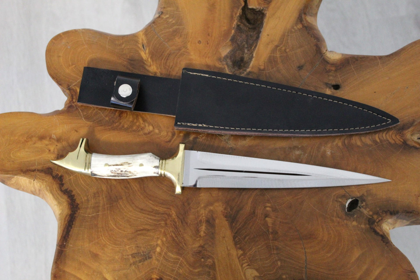 Hirschgeweih Griff Dolchmesser mit Lederscheide