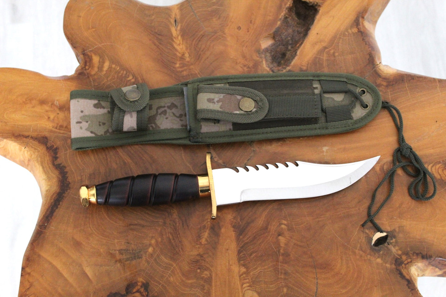 Personalisiertes Jagdmesser mit Etui