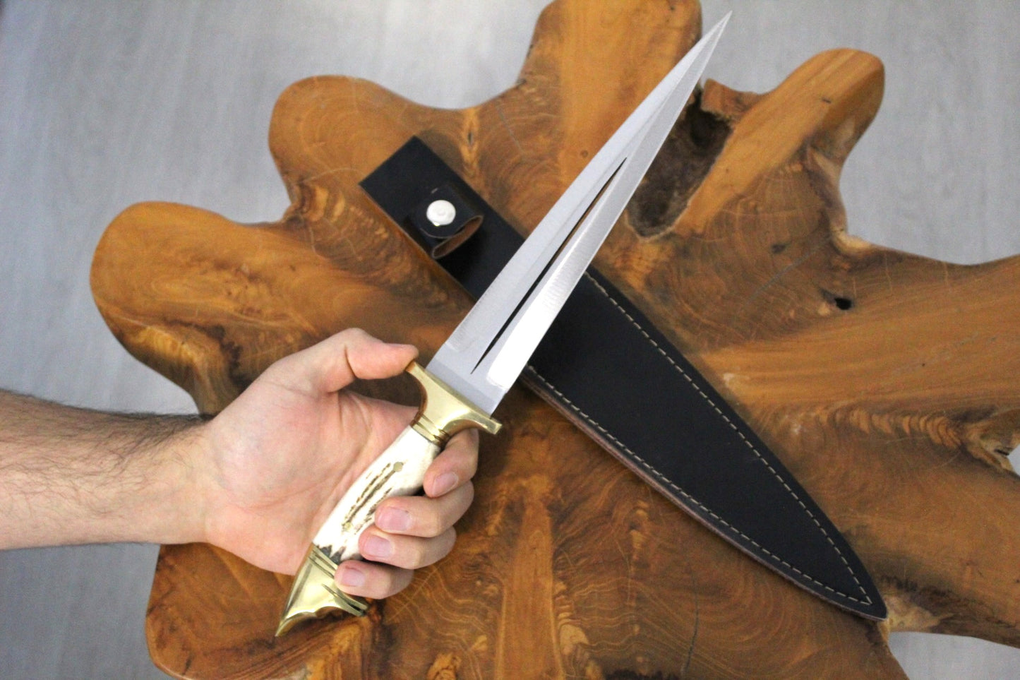 Hirschgeweih Griff Dolchmesser mit Lederscheide