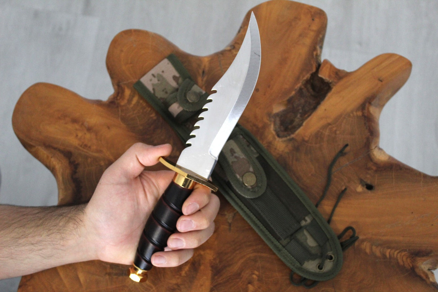 Personalisiertes Jagdmesser mit Etui