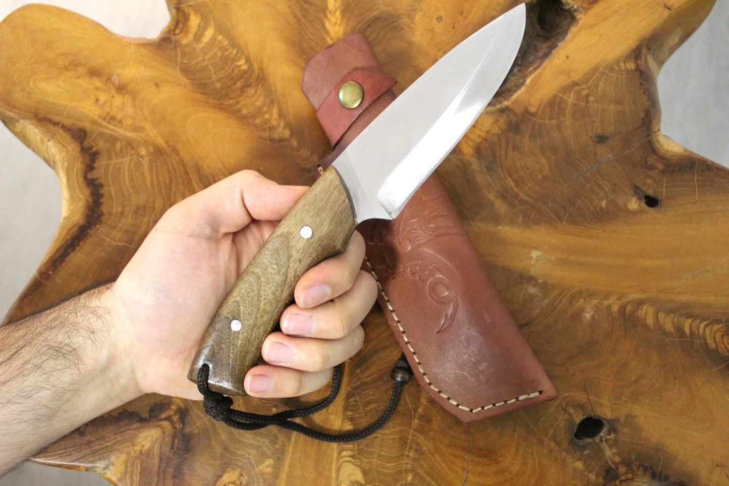 Handgefertigtes Bowie-Bushcraft-Messer Personalisiert