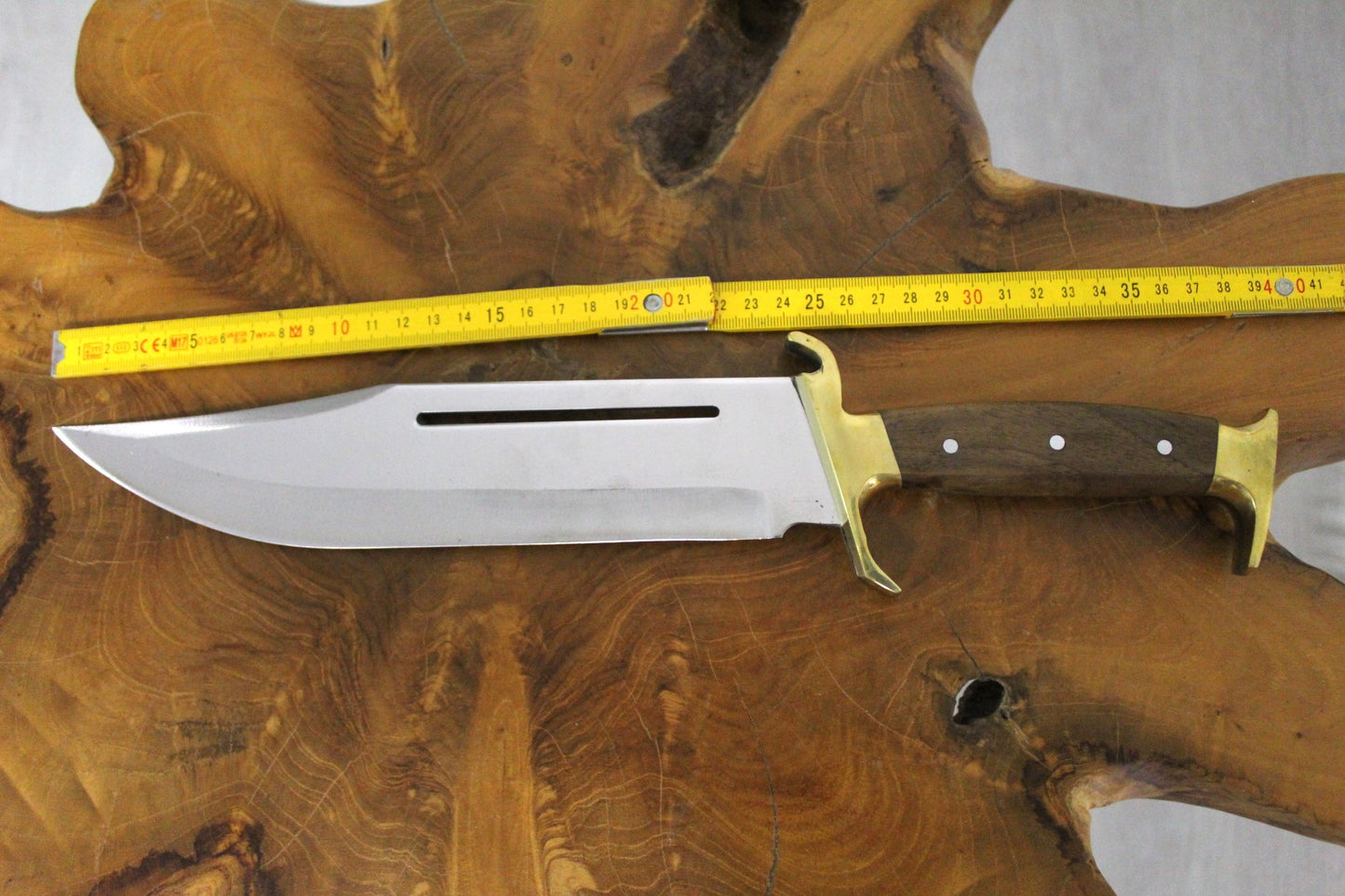 Handgefertigtes Jagdmesser mit Lederscheide Personalisiert