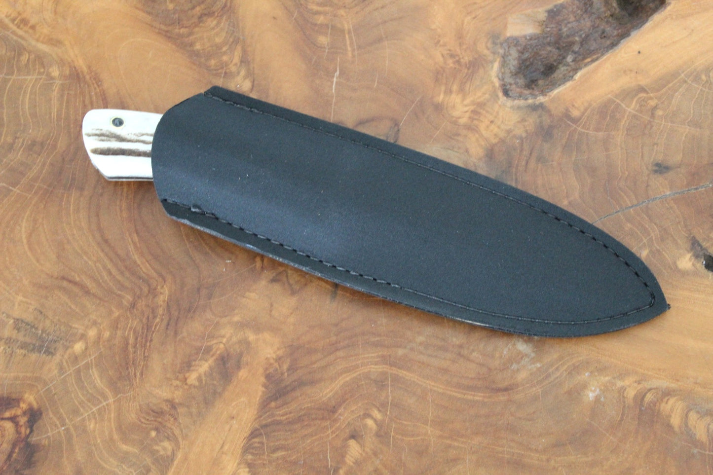 Personalisiertes Jagdmesser Hirschgeweih und Messing Griff (Dh033)