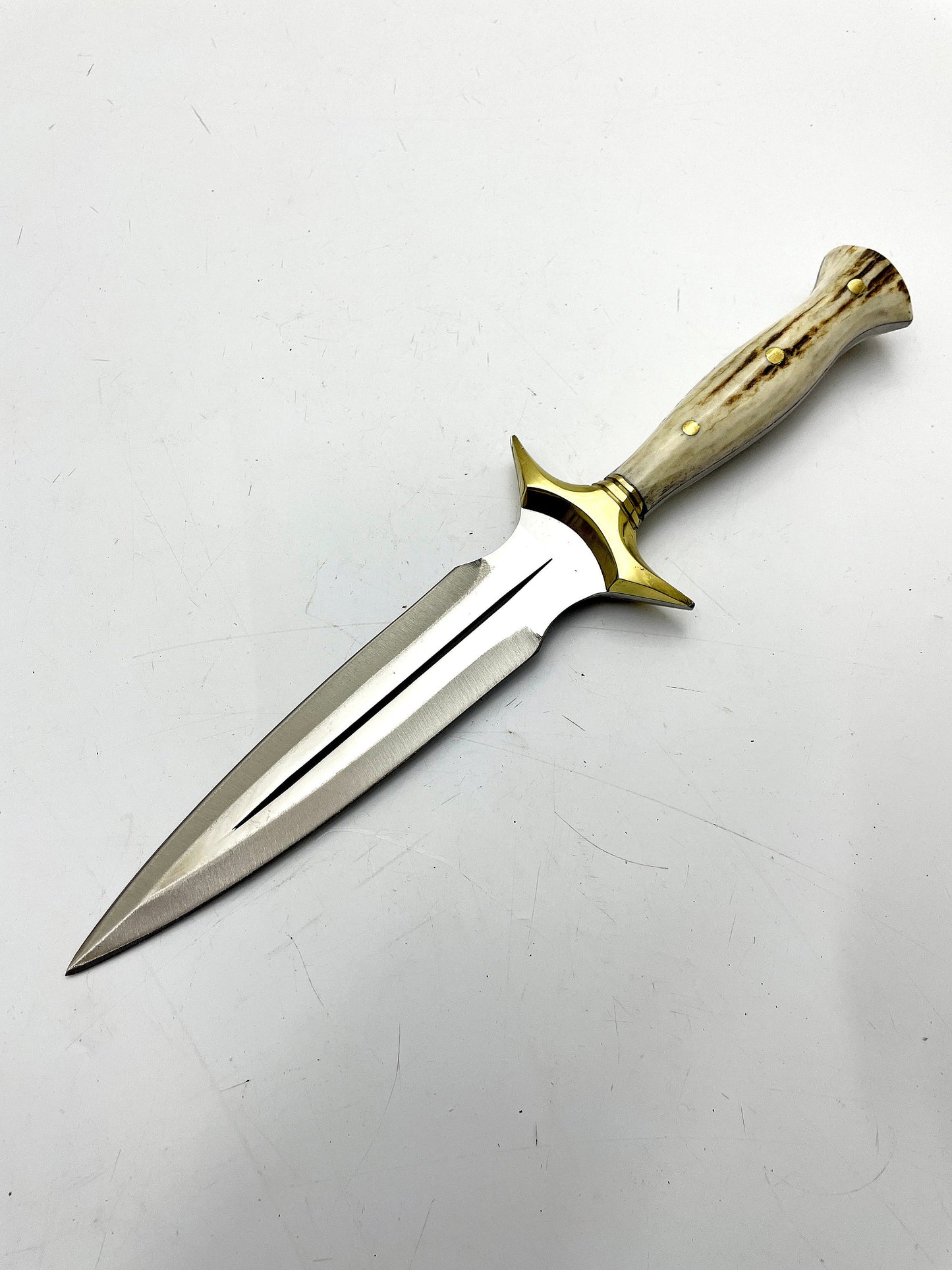 Handgemachtes Hirschgeweih Dolchmesser Personalisiert mit Lederscheide