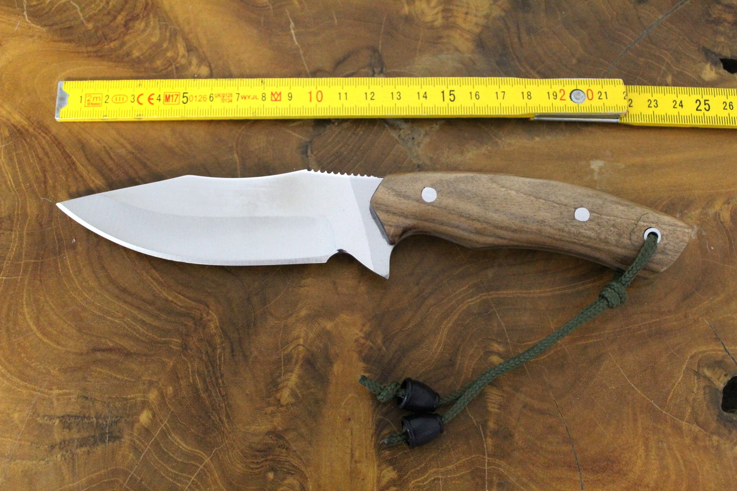 Handgefertigtes 10-Zoll-Walnussgriff-Bushcraft-Messer Personalisiert
