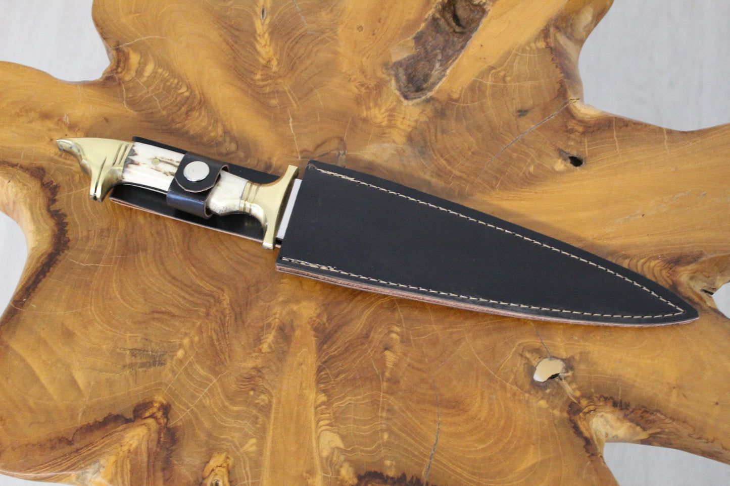 Hirschgeweih Griff Dolchmesser mit Lederscheide