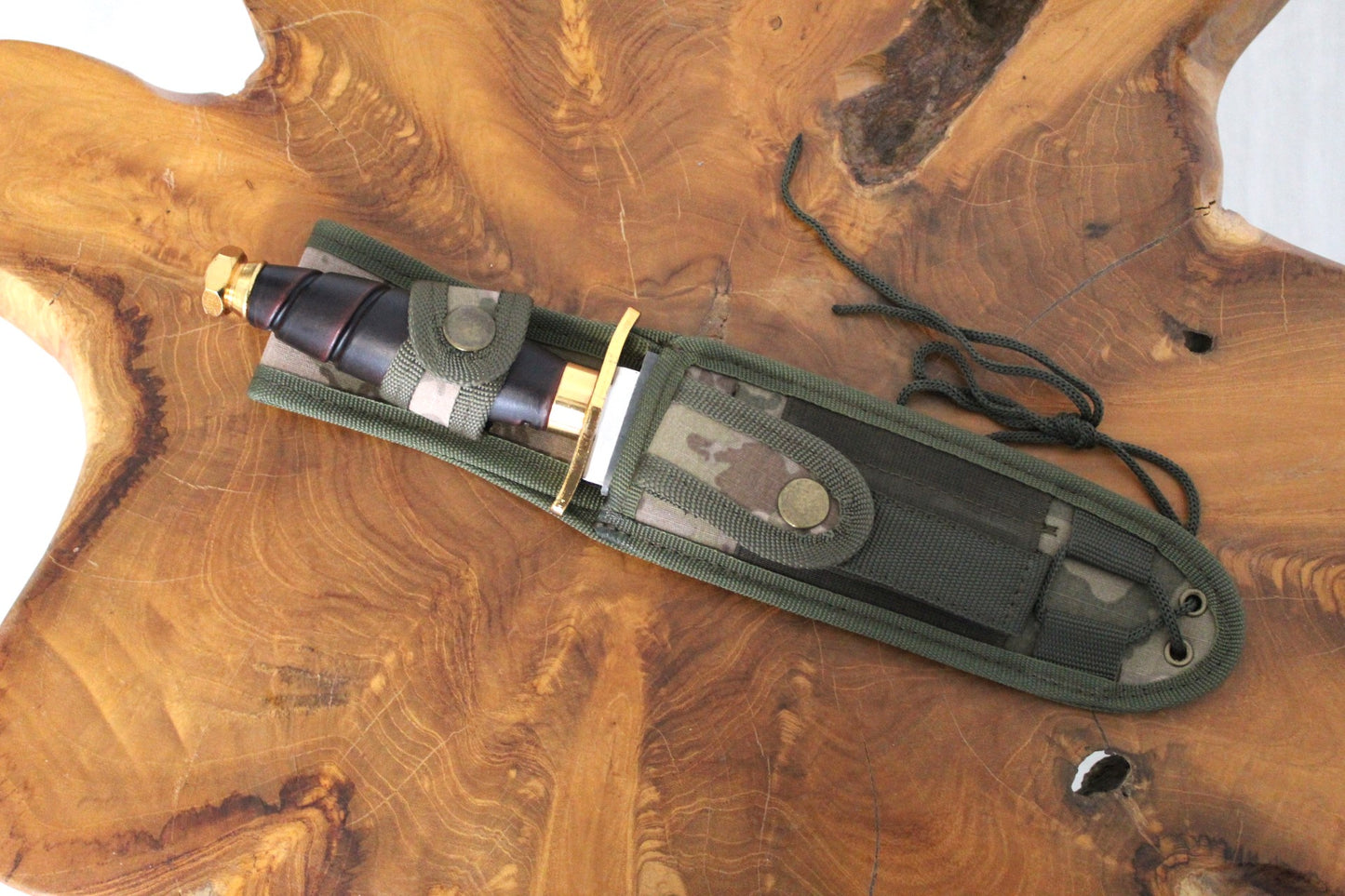 Personalisiertes Jagdmesser mit Etui
