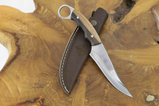 Handgefertigtes Bushcraftmesser mit Lederscheide Personalisiert