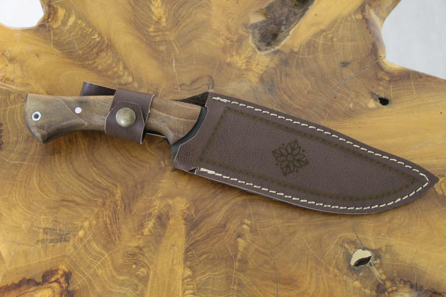12,6 "professionelles Jagdmesser mit Walnussholz Griff Personalisiert